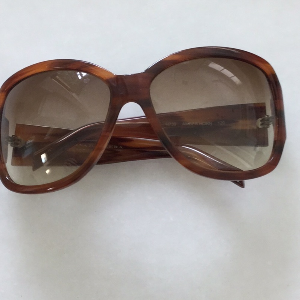 CAROLINA HERRERA RARE Amber horn sunglasses